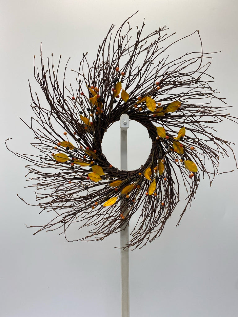 Brown Gold/Multi Berries Twig Wreath