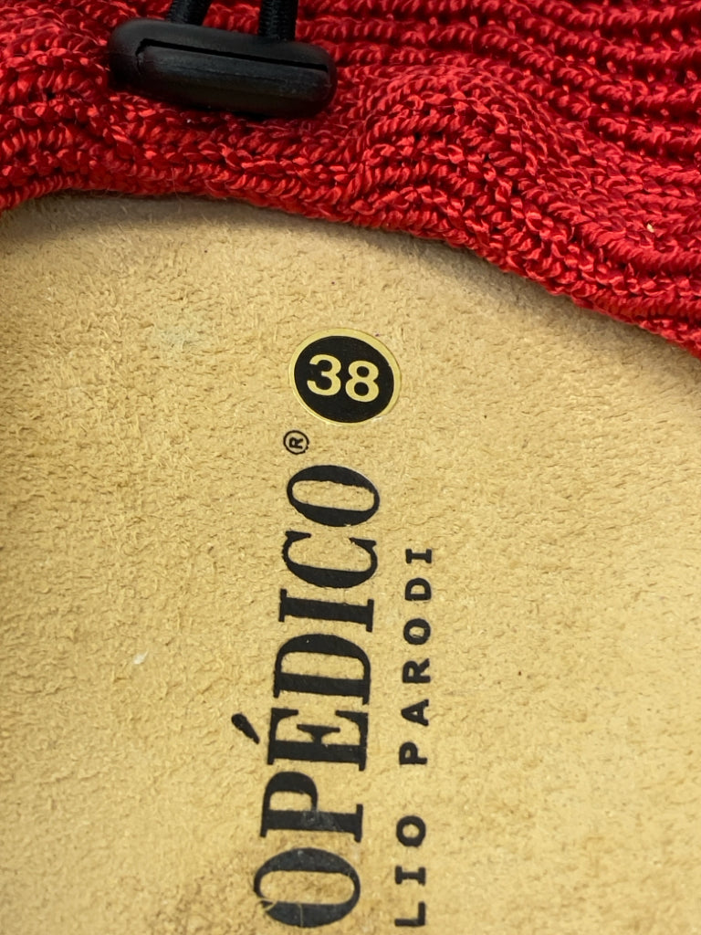 NWOT Arcopedico  Size 38 Red Sandals