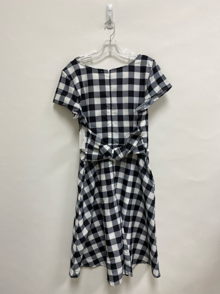 NWT  SIZE  16 Black White Checkered Plus Size Dress