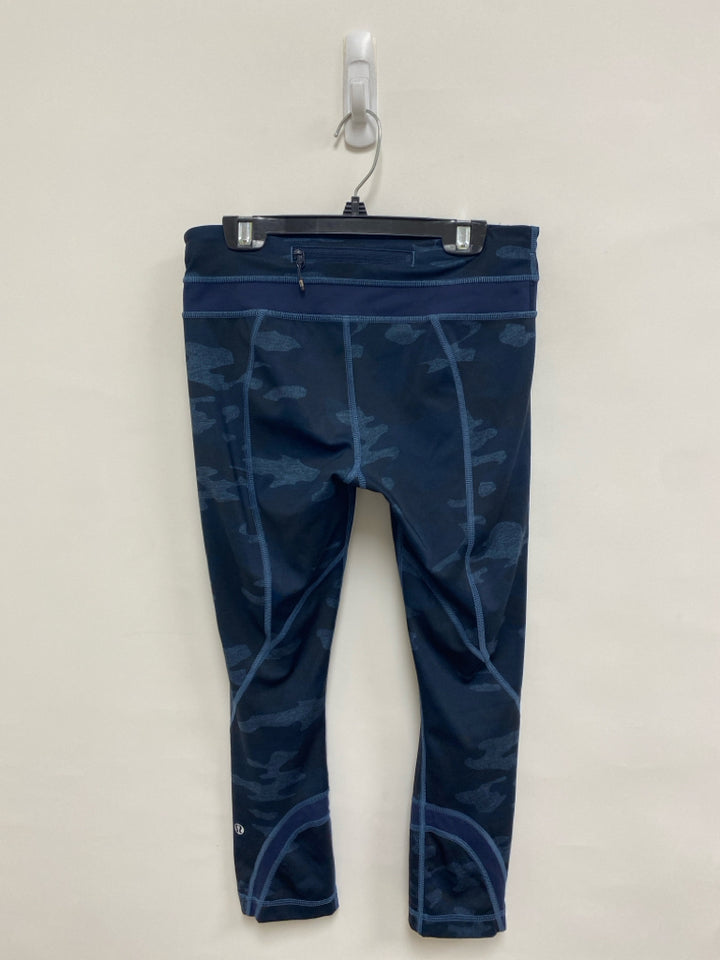 Lululemon Size 4 Navy Camouflage Cropped Ladies Leggings