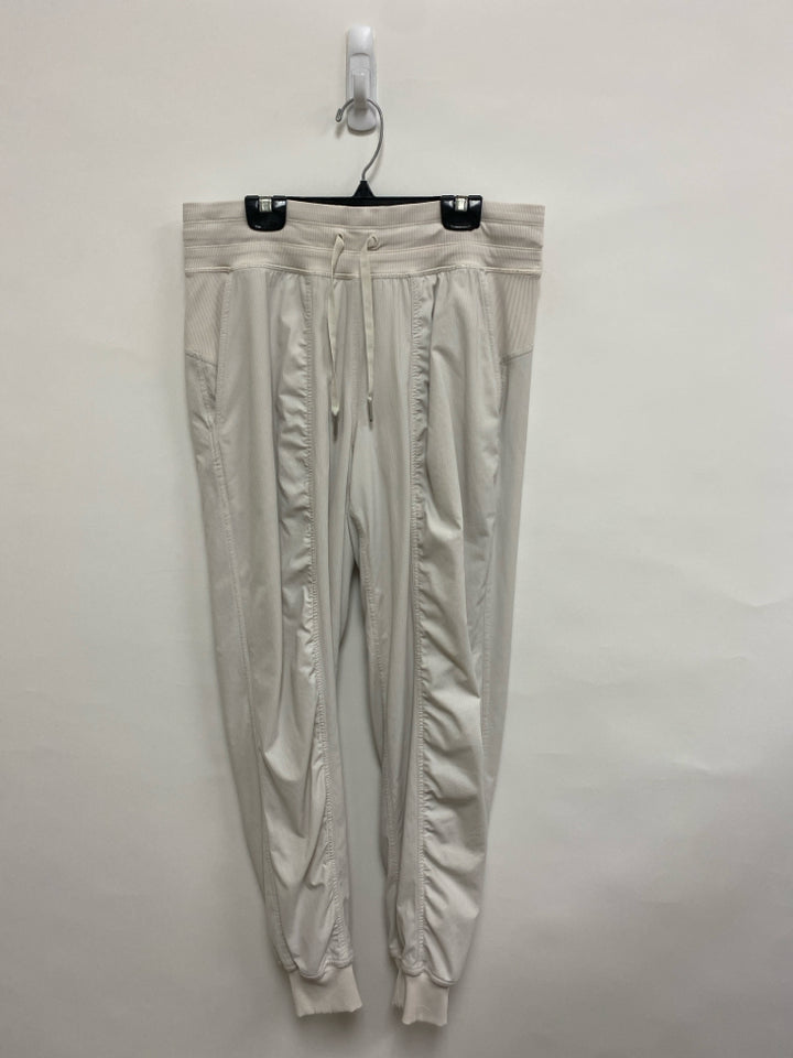 Lululemon Size 8 Cream Athletic Pants