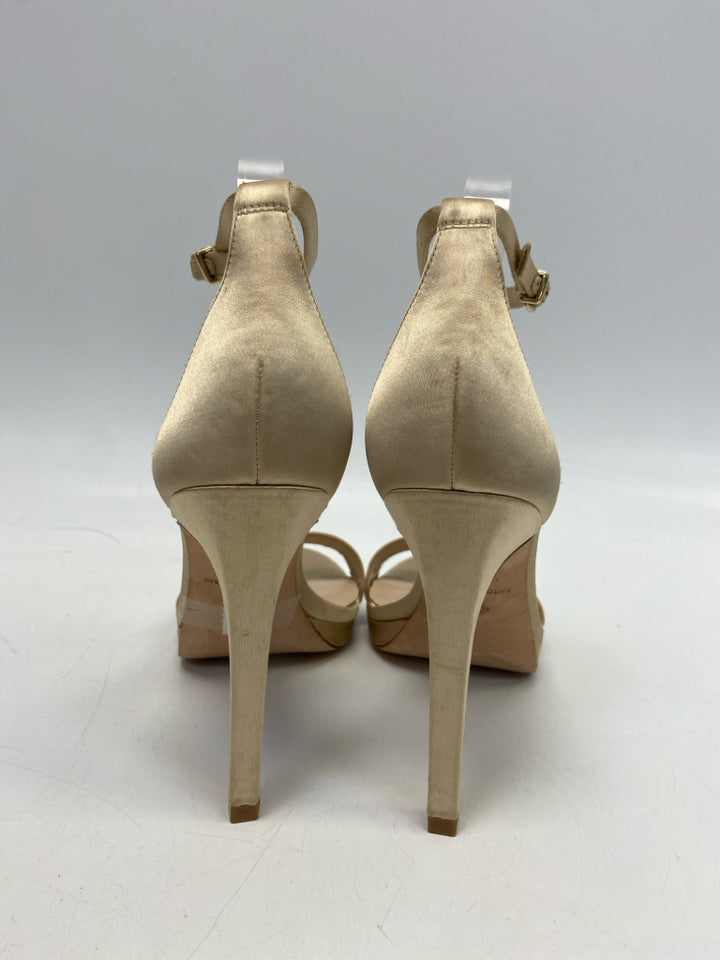 Antonio Melani  Size 10 Gold Satin Sandals