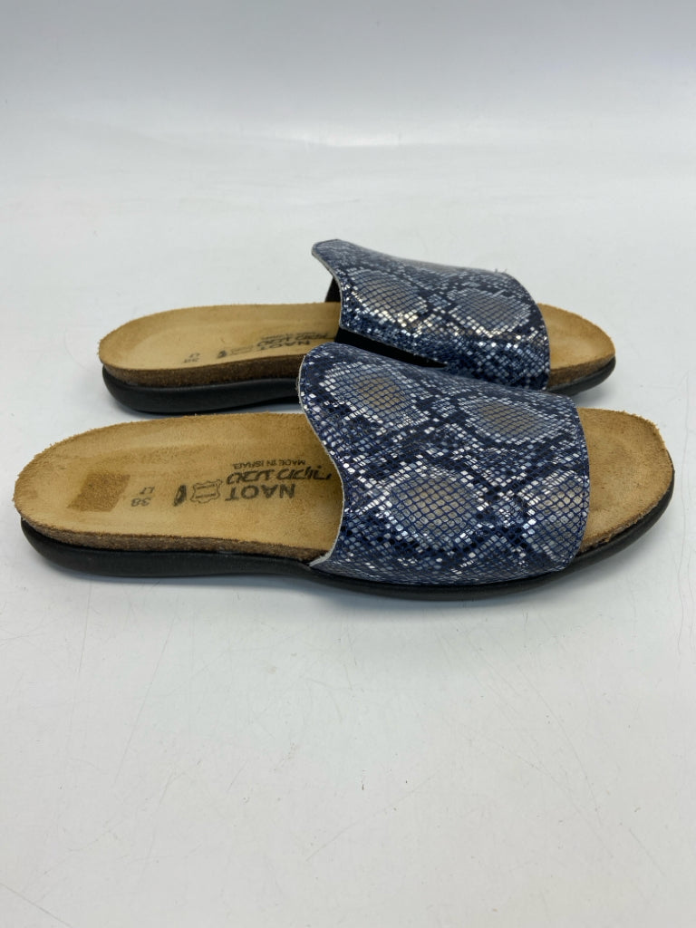 Naot  Size 38 Navy Sandals