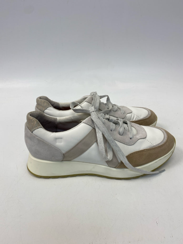 Munro  Size 9 White Tan Lace-up Sneakers