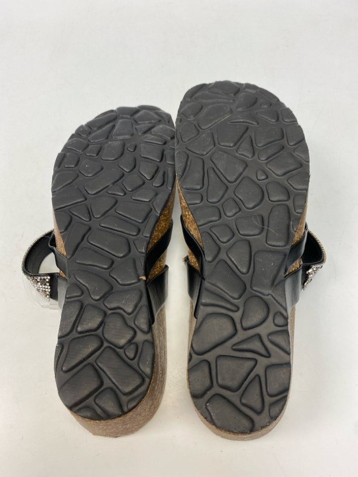 NWT  Size 7.5 Black Silver Jeweled Sandals