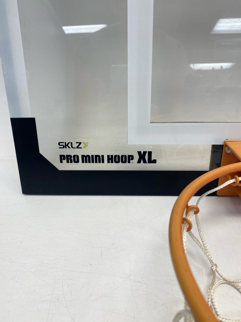 Clear Black/White Basketball Sports Toy