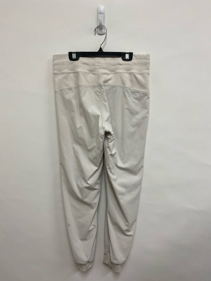 Lululemon Size 8 Cream Athletic Pants