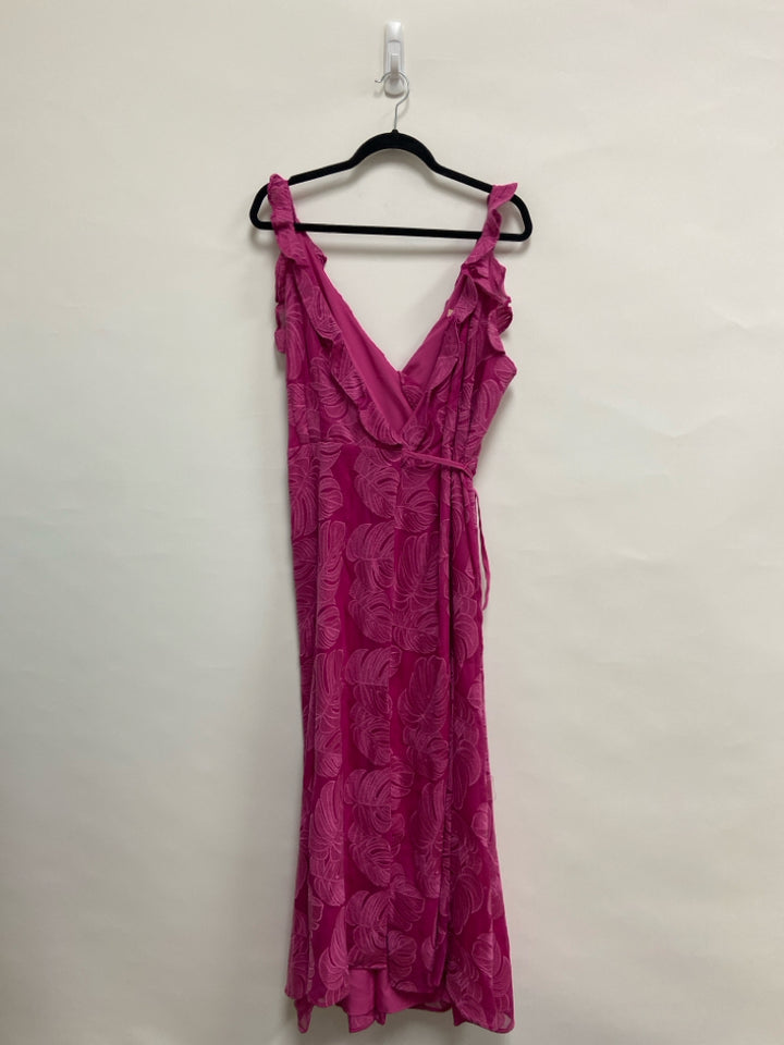 NWT Hutch Size M Purple Leaves Sleeveless Embroidered Ladies Dress