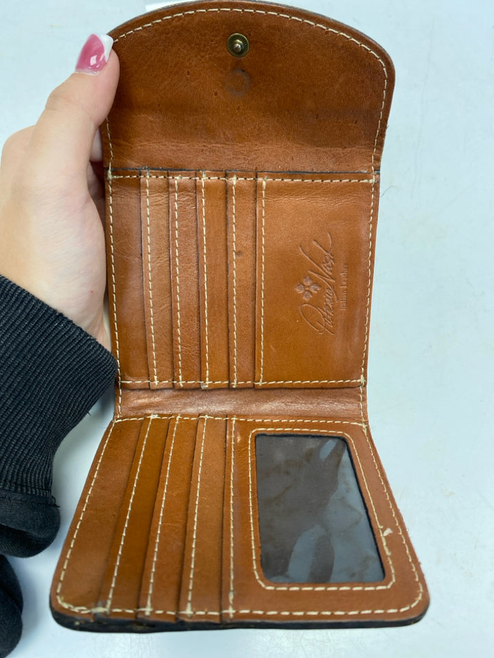 Patricia Nash Brown Wallet
