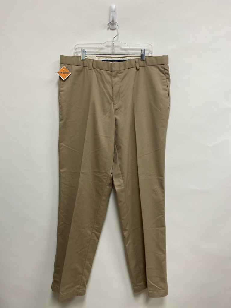 NWT Dockers Size 38 Khaki Men&