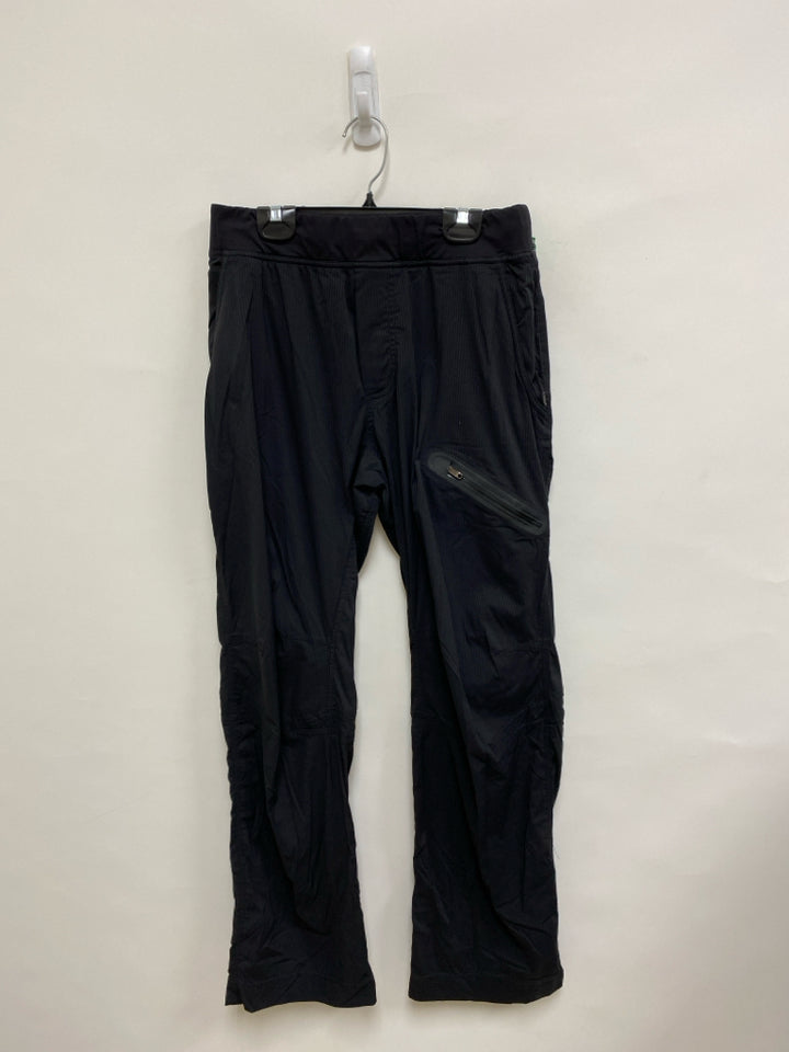 Lululemon Size M Black Zipper Pull-on Athletic Pants