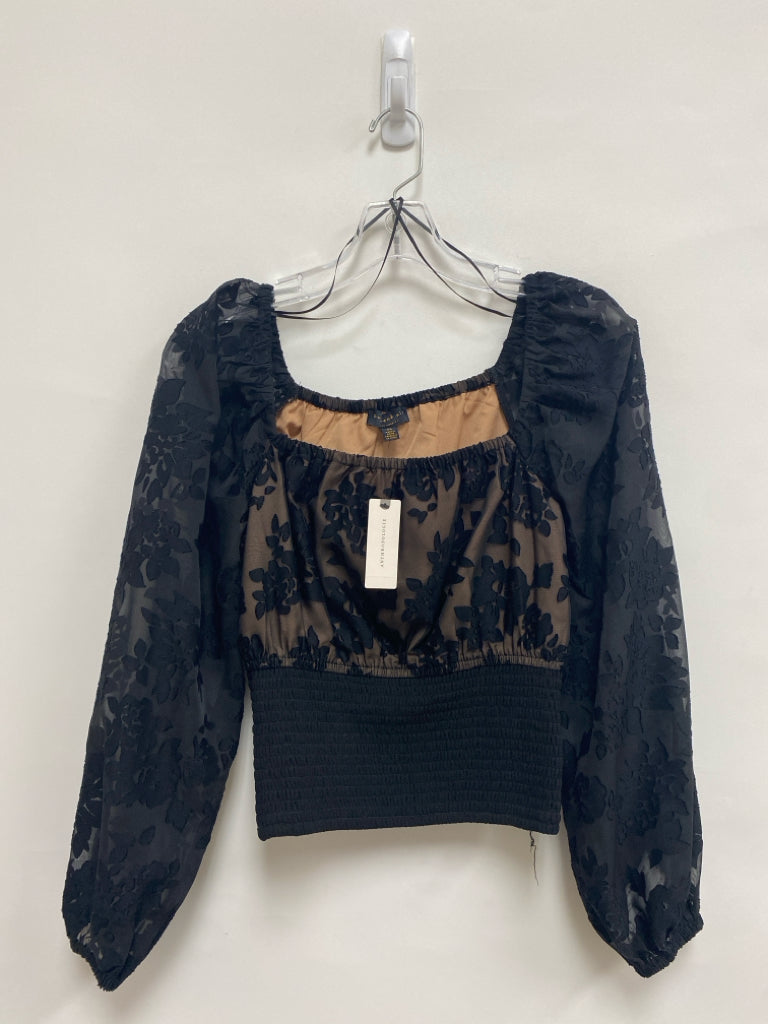 NWT current air Size XS Black Flowers Ladies Top
