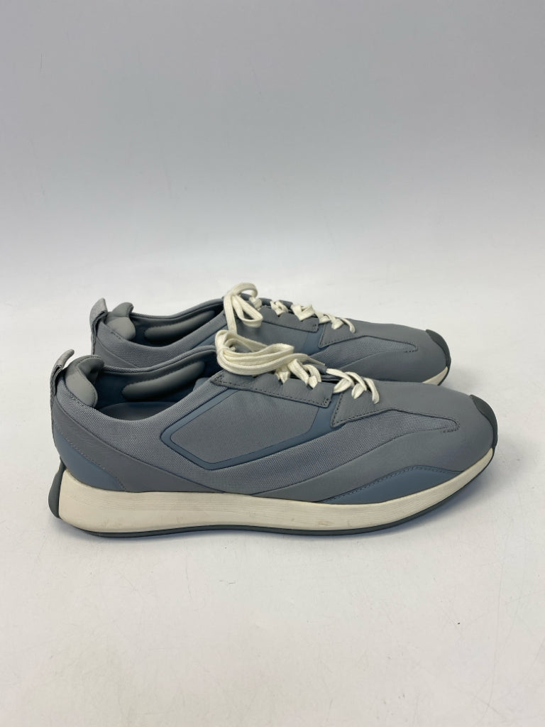 Size 11 Blue Lace-Up Men&