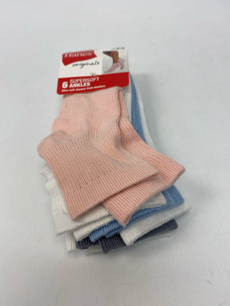 NWT Hanes Multi Color Socks