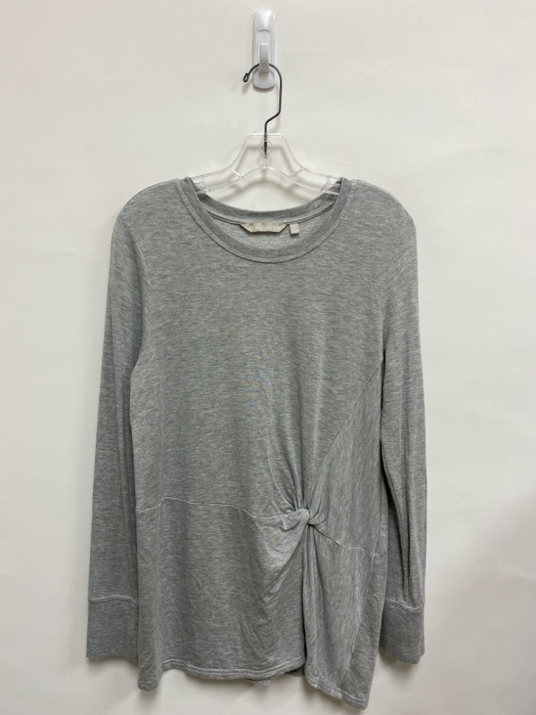 Athleta Size M Gray Ladies Top