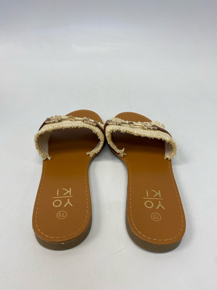 Size 7.5 Natural Sandals