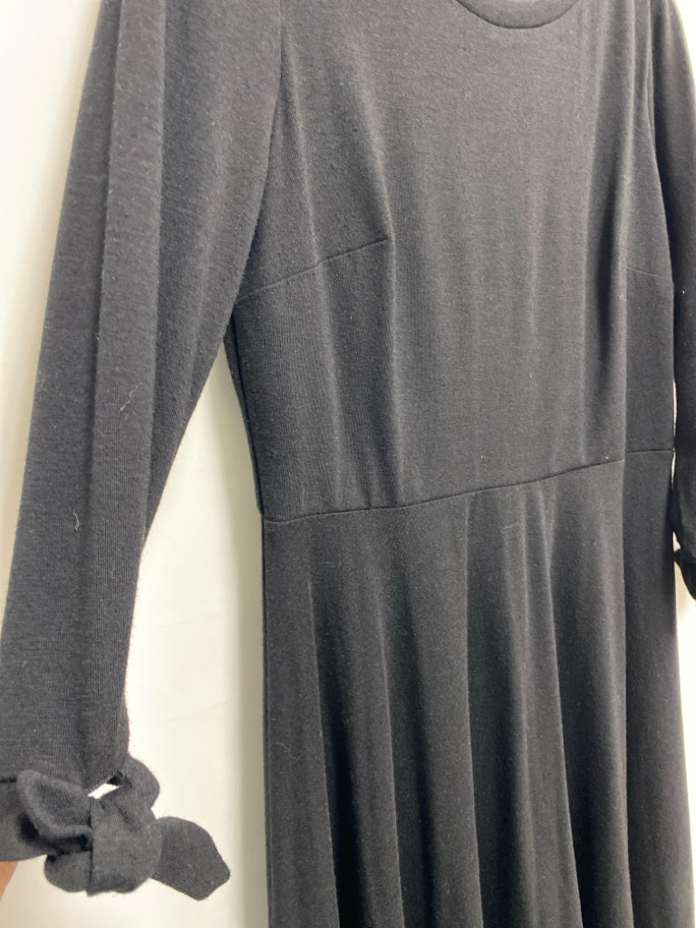 LOFT Size 6 Black Ladies Dress