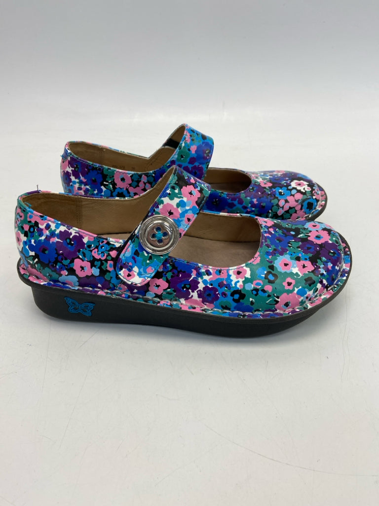 Alegria  Size 36 Blue Green/Multi Flower(s) Flats