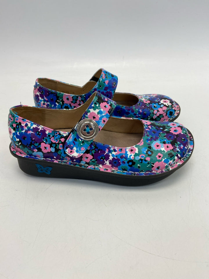 Alegria  Size 36 Blue Green/Multi Flower(s) Flats