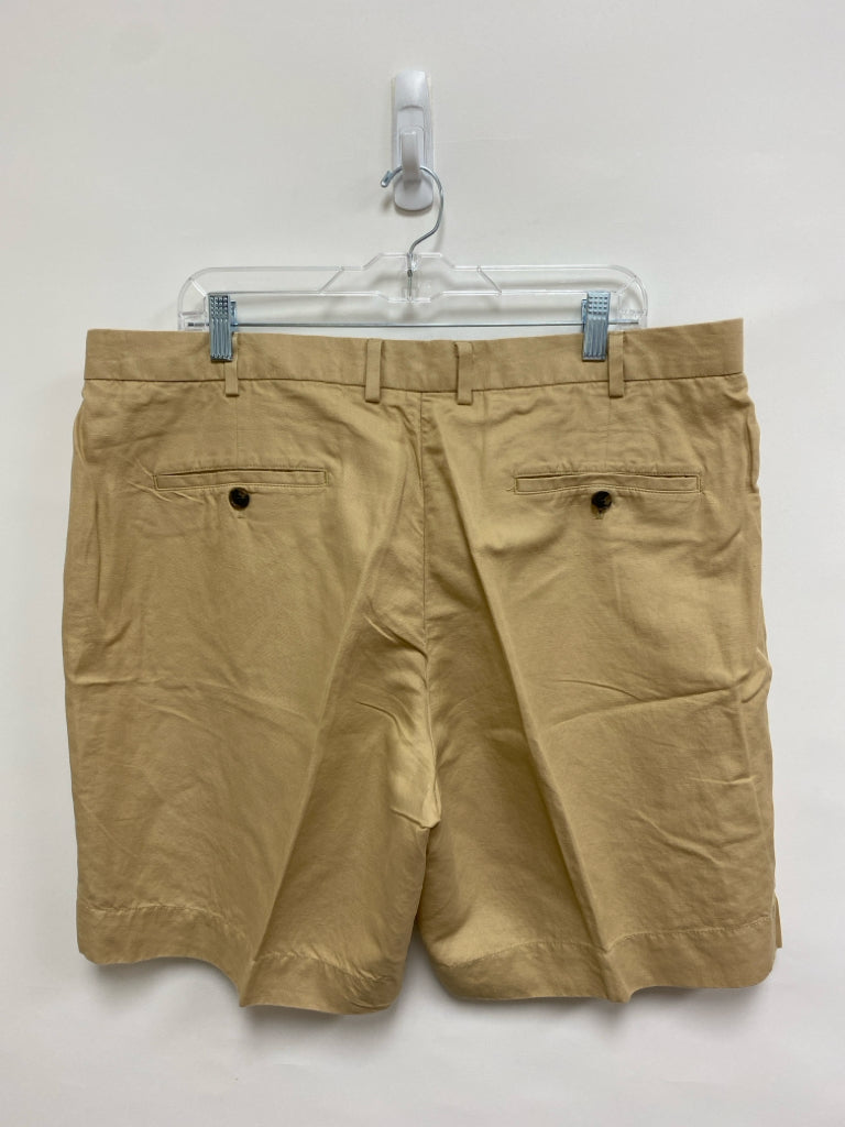 Brooks Brothers Size 38 Khaki Men&