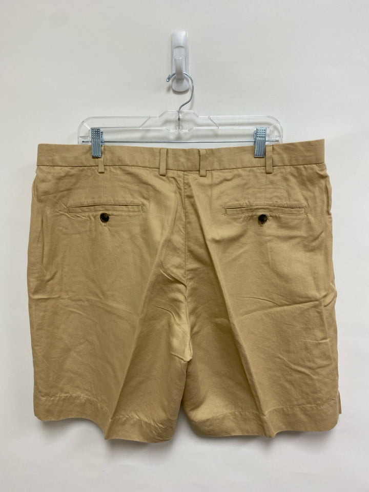 Brooks Brothers Size 38 Khaki Men&
