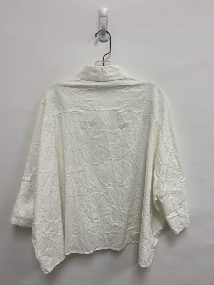 MOONLIGHT Y&amp;S FASHION Size S White Button Up Ladies Top