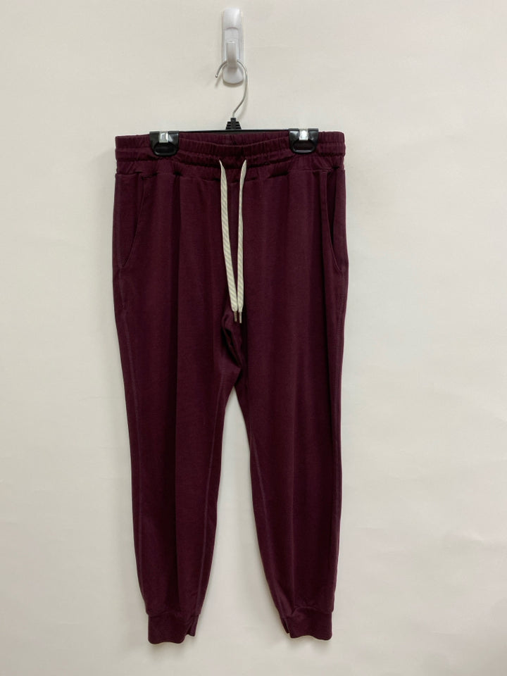 vuori Size XS Burgundy Joggers Athletic Pants