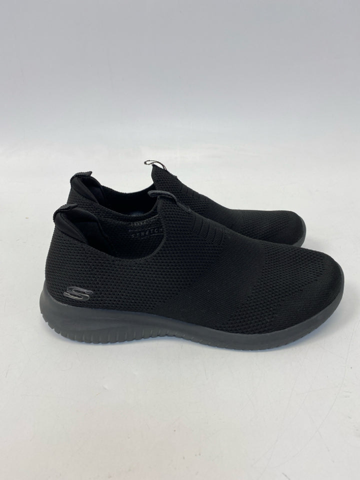 Skechers  Size 8.5 Black Sneakers