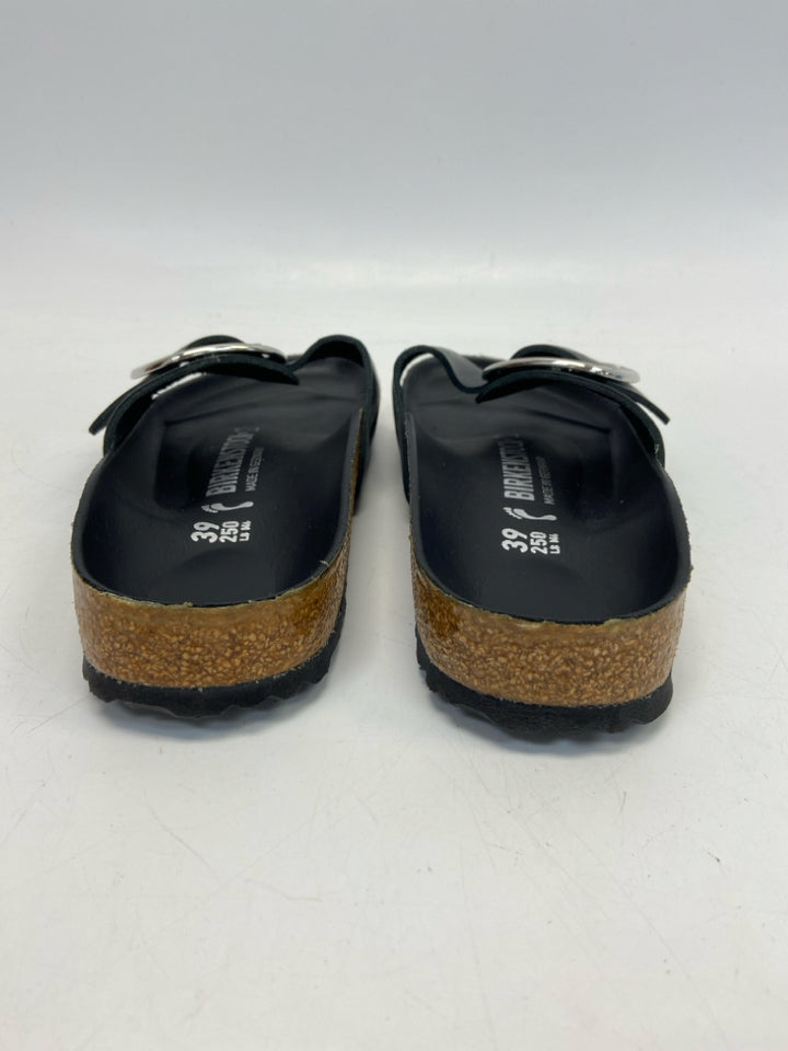 Birkenstock  Size 8 Black Silver Buckle(s) Sandals