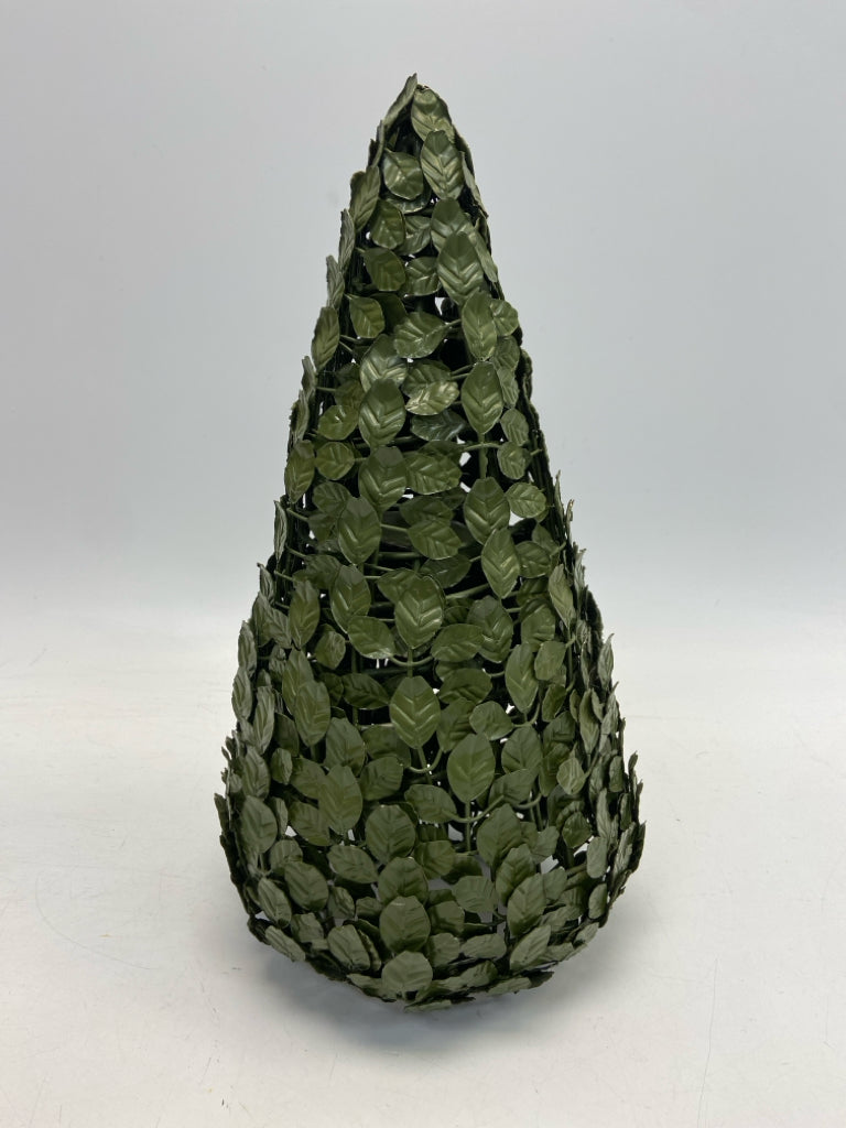 Green Leaves Metal Christmas