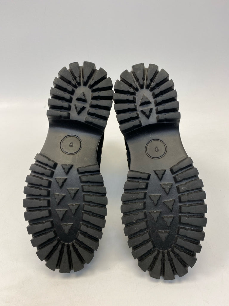 NWOT Vaneli US Shoe Size 8.5 Black Side Zipper Boots