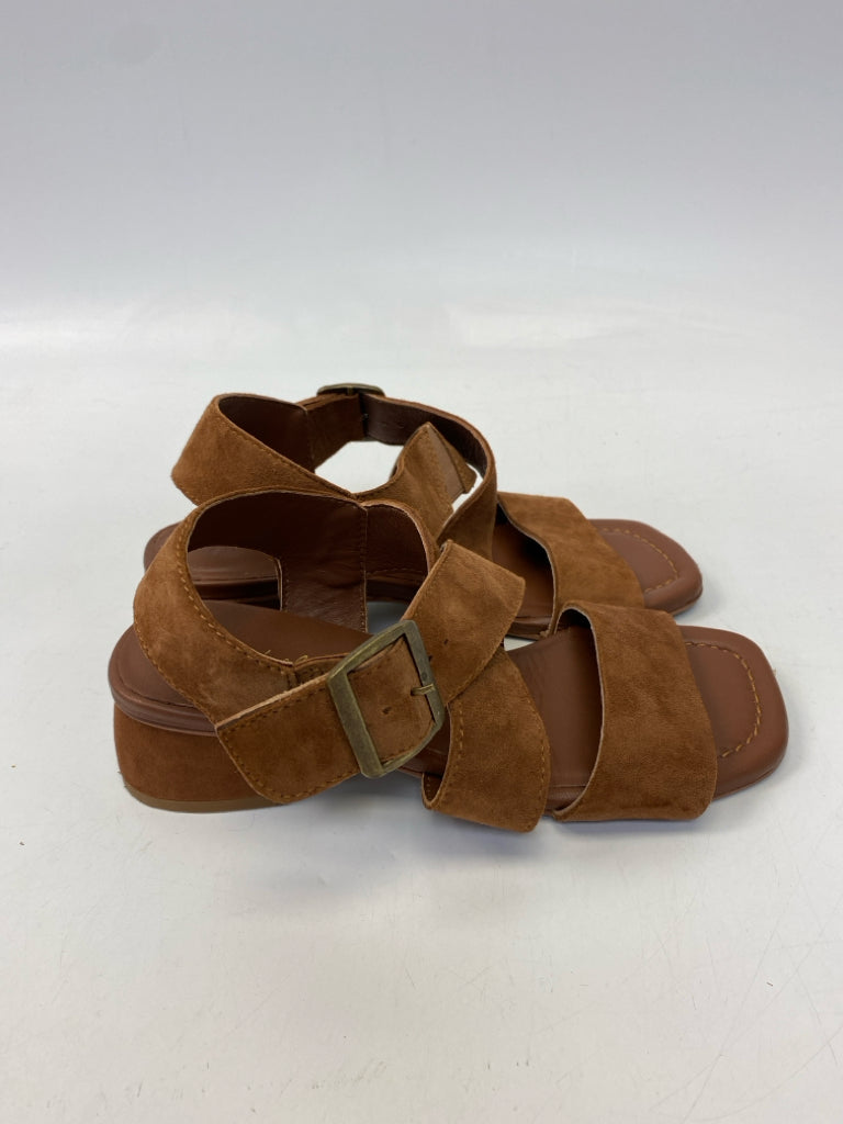 band of the free  Size 6.5 Dark Brown Suede Sandals