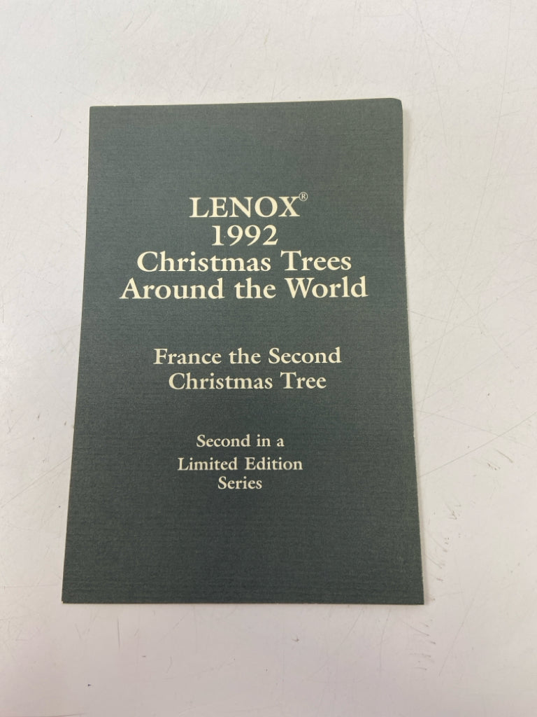 Lenox Cream Green/Multi Christmas Decorative Plate