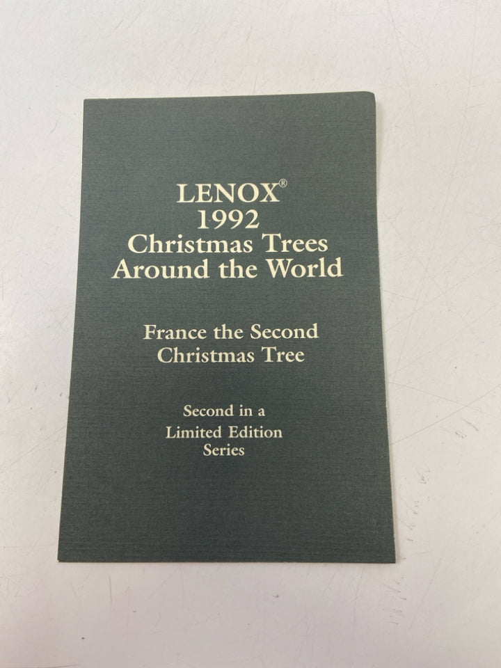 Lenox Cream Green/Multi Christmas Decorative Plate