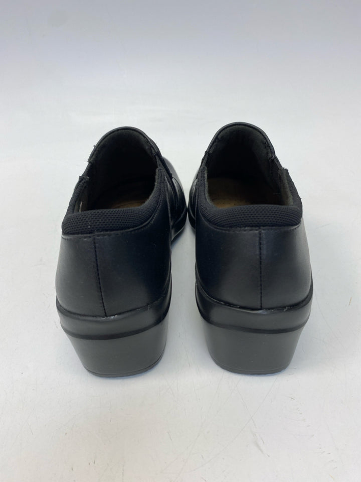 NWT Clarks US Shoe Size 8 Black Flats