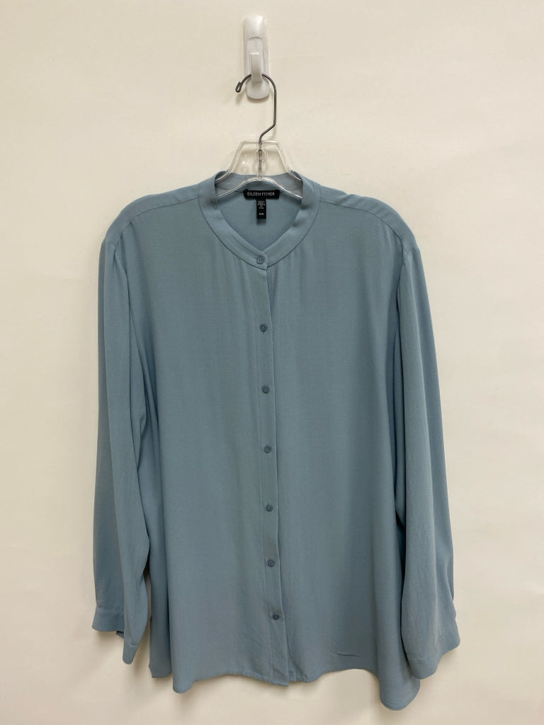 Eileen Fisher Size M Pale Blue Button Up Silk Ladies Top