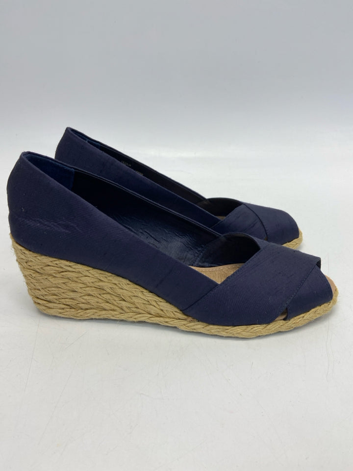 Ralph Lauren  Size 9.5 Navy Sandals
