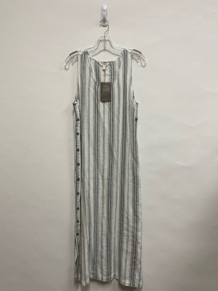 NWT Garnet Hill Size M White/Gray Stripes Sleeveless Linen Ladies Dress