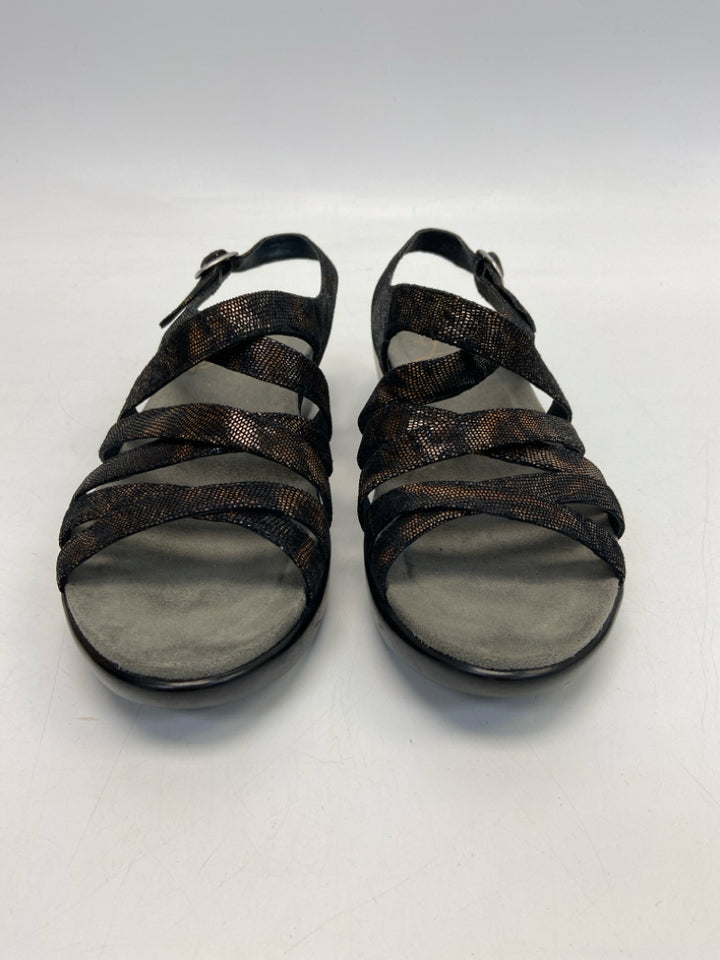 NWOT Dansko  Size 38 Bronze Black Crisscross Sandals