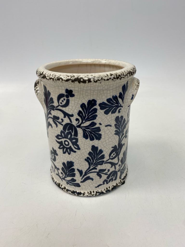 White/Blue Floral Pottery