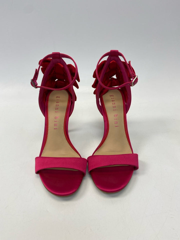 Gianni Bini  Size 7.5 Hot Pink Red Sandals
