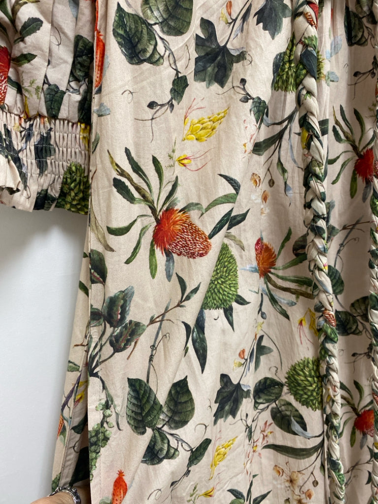 NWT OLIVIA JAMES Size M Tan Green Floral Ladies Dress