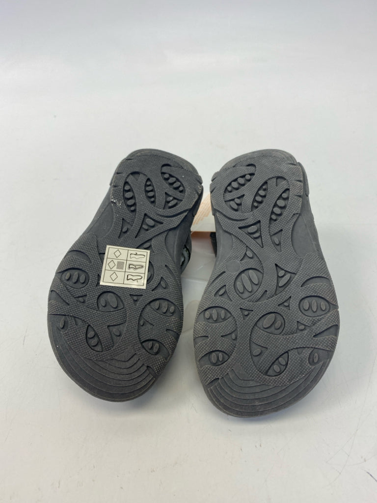 NWT Gymboree SIZE 7 Gray Boy&