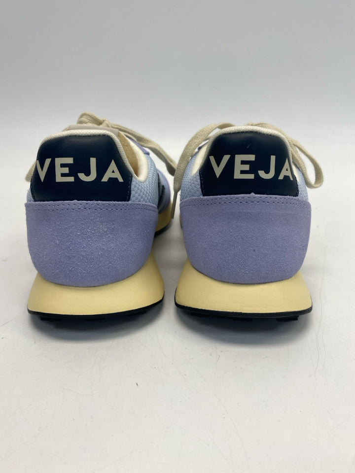 NWOT Veja  Size 9 Pale Blue Lace-up Sneakers