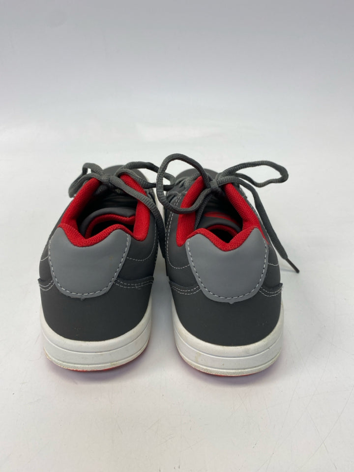 NWOT SIZE 6 Gray Lace-Up Boy&