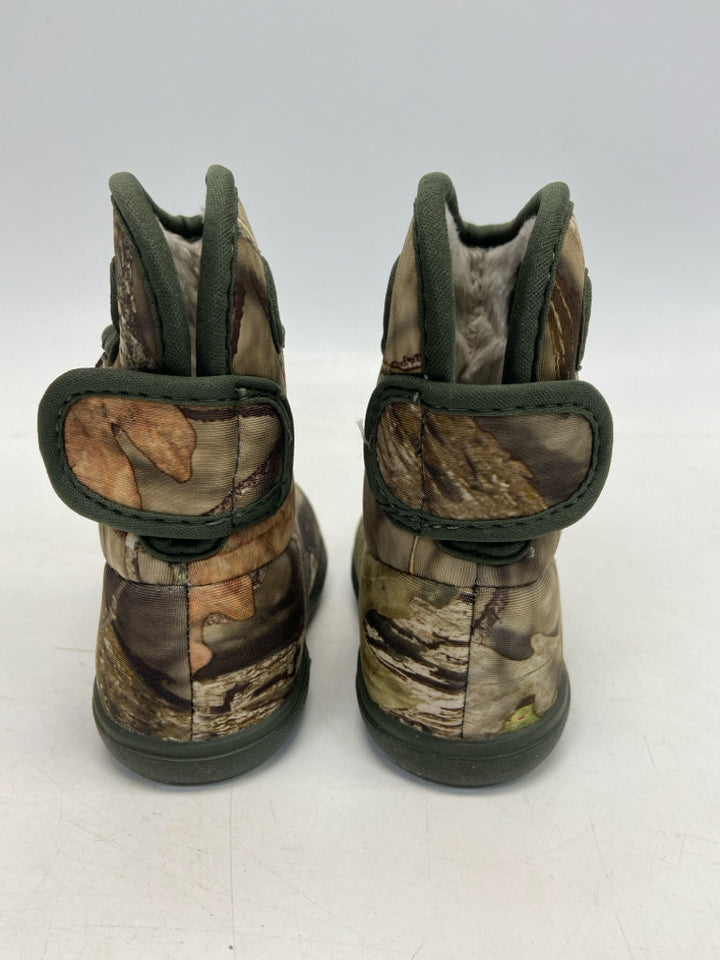 NEW SIZE 5 Green Camouflage Boy&