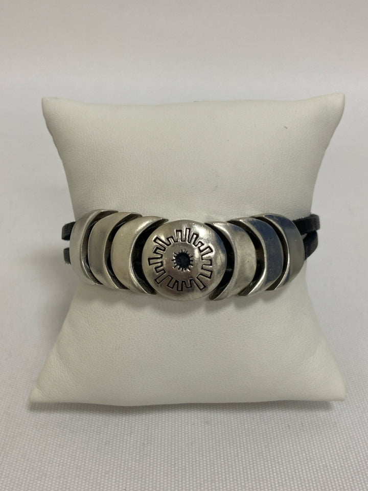 Silver Color Black Sunburst Bracelet