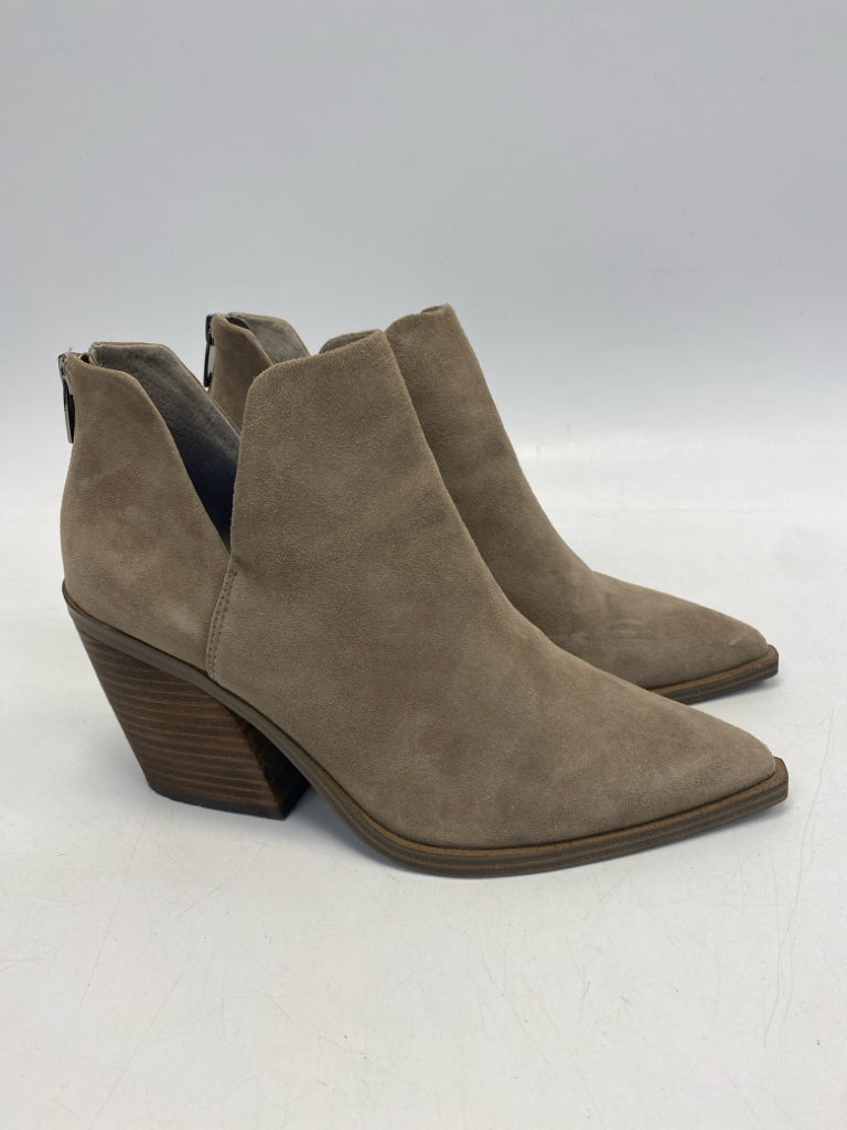 VINCE CAMUTO US Shoe Size 9 Brown Boots