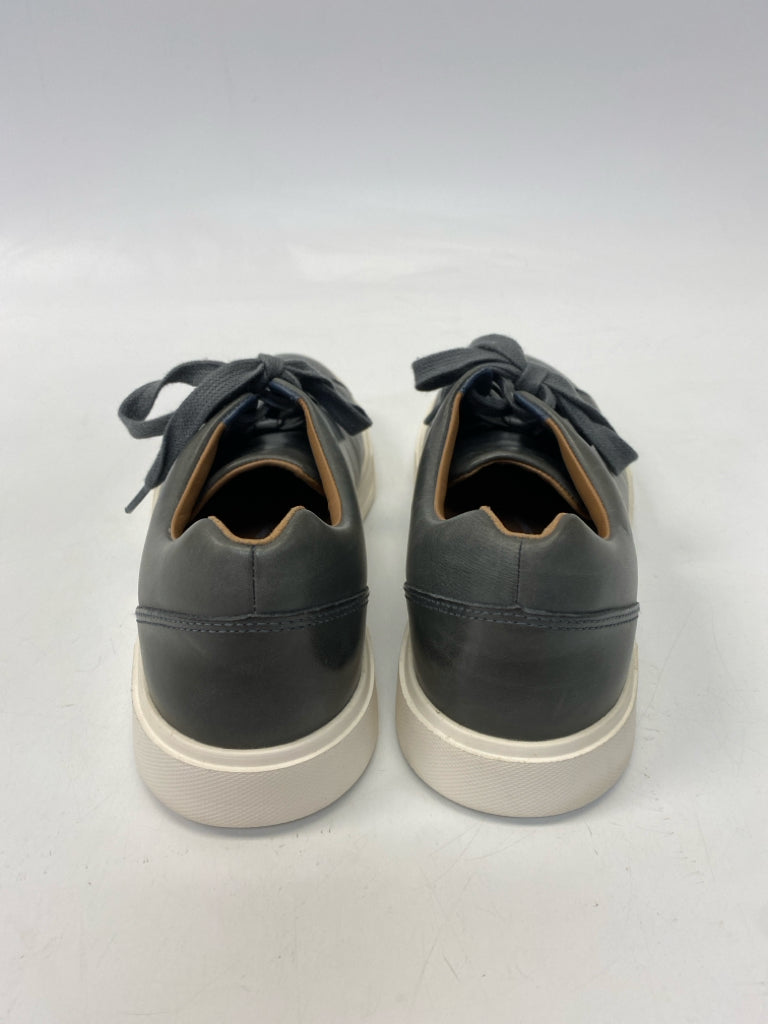 Clarks Size 8.5 Dark Gray Lace-Up Men&