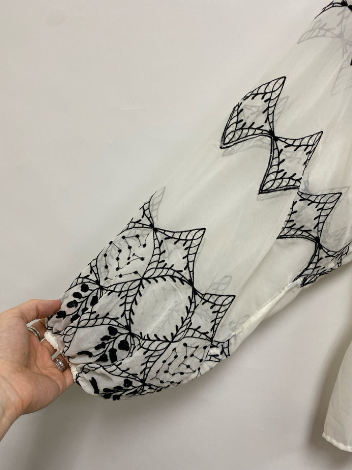 Anthropologie Size XS White Black Embroidered Ladies Top